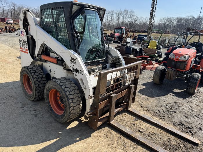 Bobcat S185 skid loader