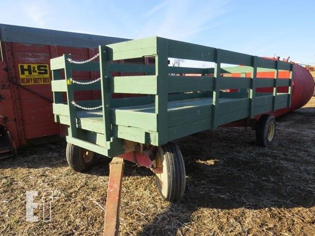 16' hay ride wagon
