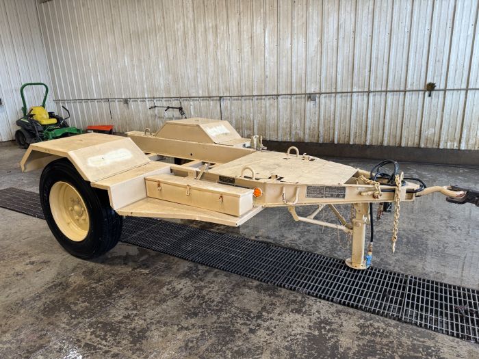 Schutt Industries M200 military trailer