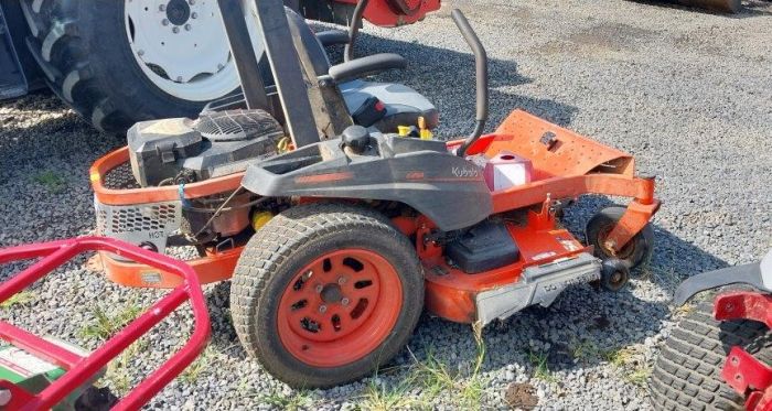 Kubota Z251KH-54 zero turn bad engine