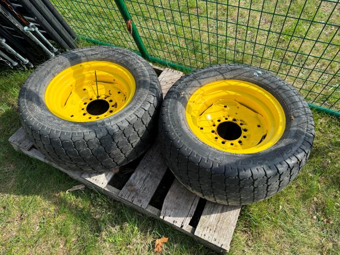 John Deere turf tires on 6 bolt