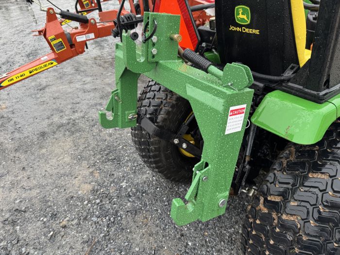 Green cat 1 quick hitch