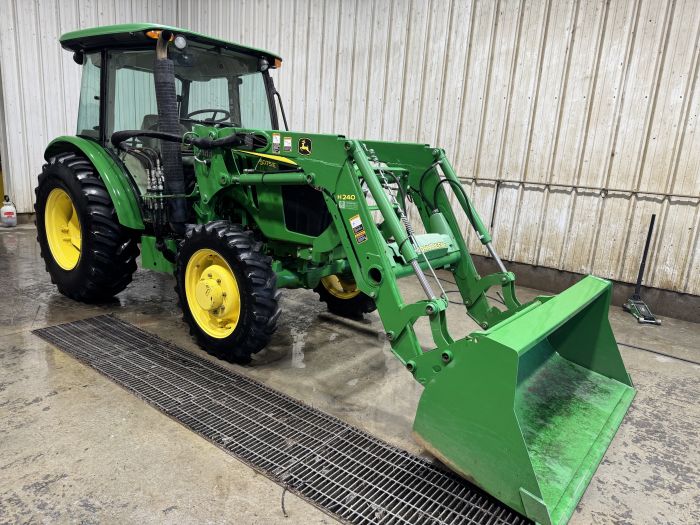 John Deere 5075E 4wd cab with H240 loader