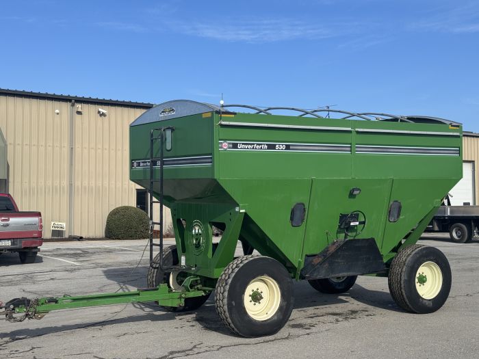 Unverferth 530 gravity bin wagon