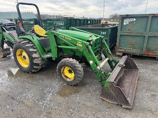 John Deere 4700 Salvage Tractor #0012601
