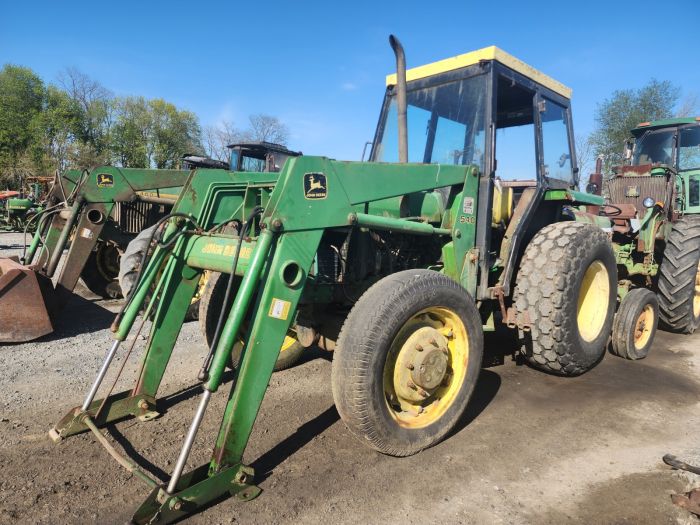 John Deere 5105 Salvage Tractor