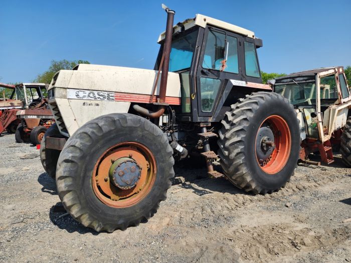 Case IH 3294 Salvage Tractor #12078