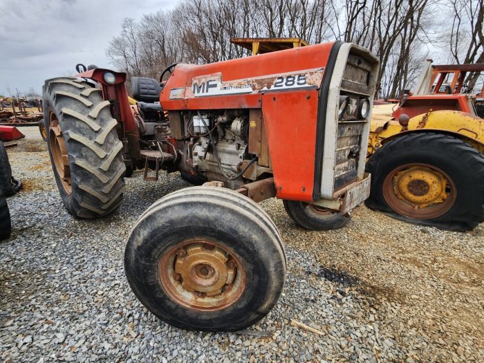 Massey Ferguson 285 Salvage Tractor