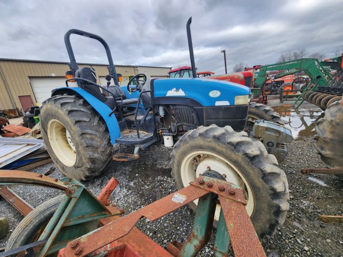 New Holland TN65S Salvage Tractor