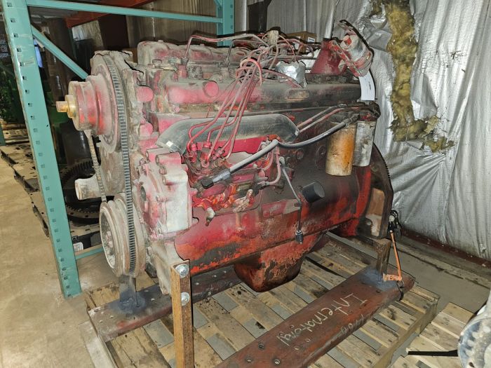 IH DT414 ENGINE