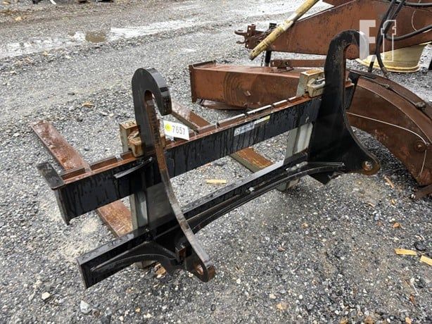 John Deere Worksite Pro wheel loader 60" pallet forks