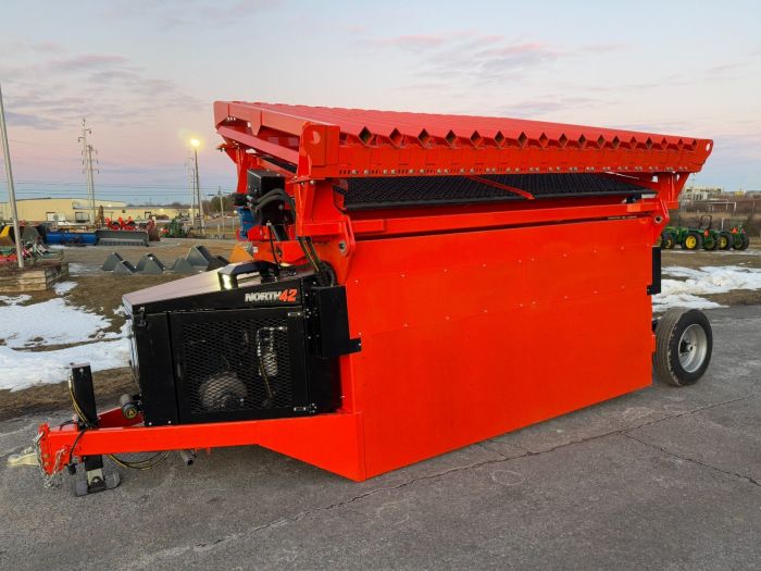 North 42 Dyno 10' portable screener with Grizzly Bars
