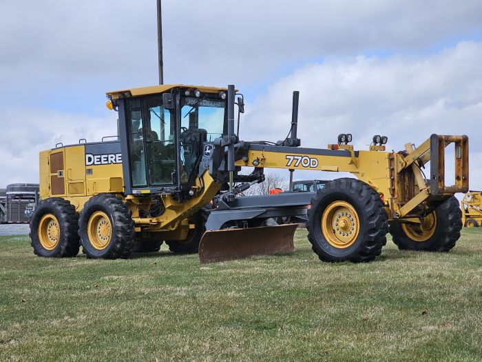 2007 John Deere 770D motor grader