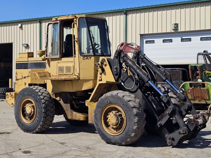 CAT IT28 wheel loader