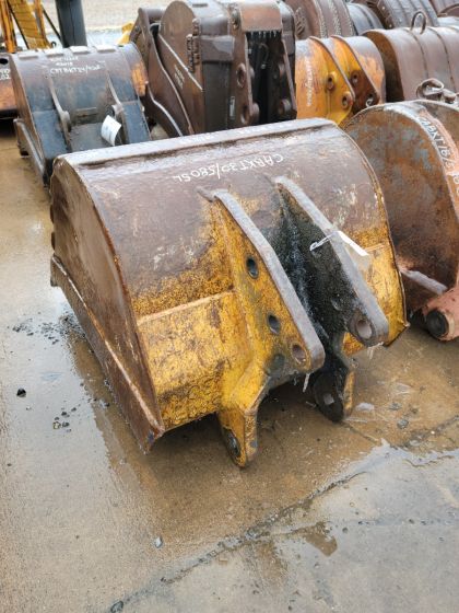 BACKHOE BUCKET 30"