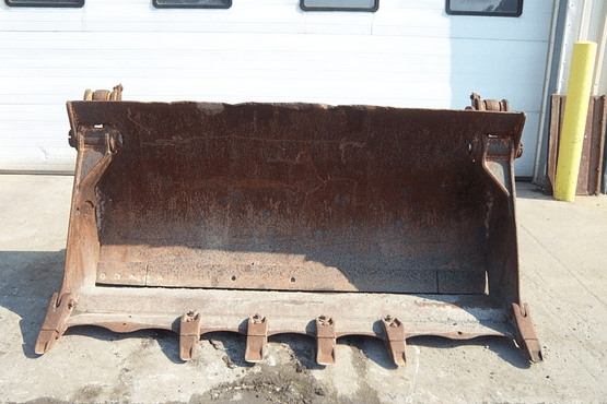 BUCKET ASSEMBLY