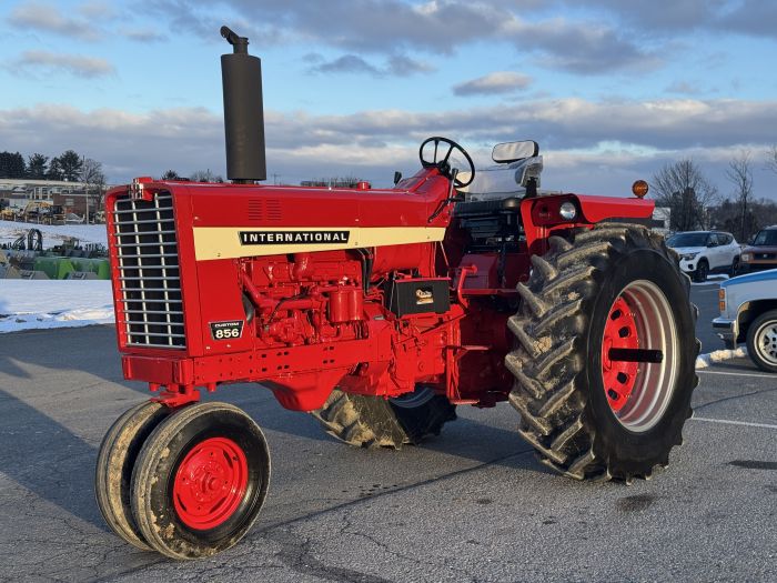 International 856 diesel