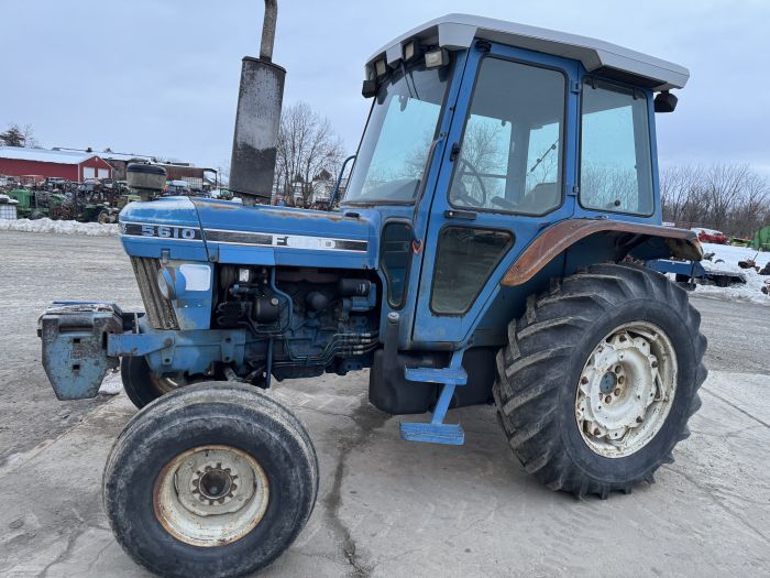 Ford 5610 2wd cab tractor