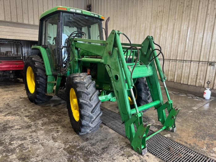 John Deere 6300 4wd tractor loader