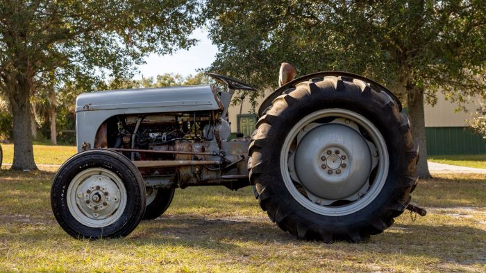 Ferguson TO-30 gas tractor