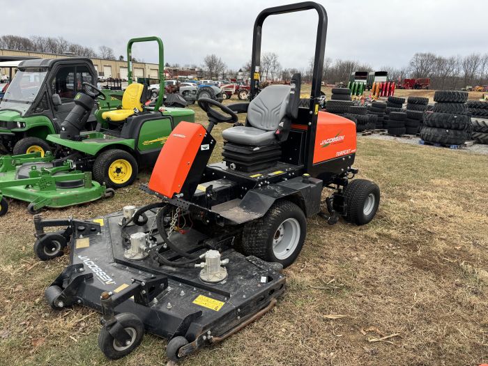 Jacobsen Turfcat 4wd mower