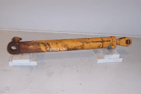LOADER LIFT CYLINDER - R.H.