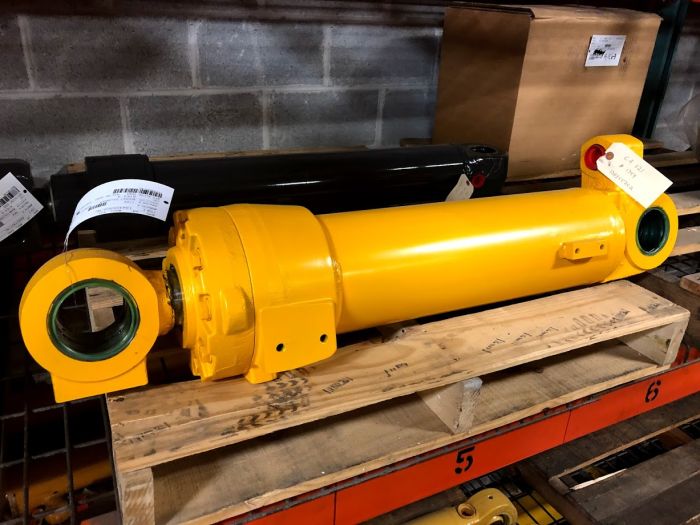 BUCKET CYLINDER ASSEMBLY