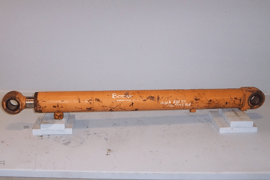 BOOM CYLINDER ASSEMBLY