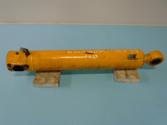 STABILIZER CYLINDER - R.H.