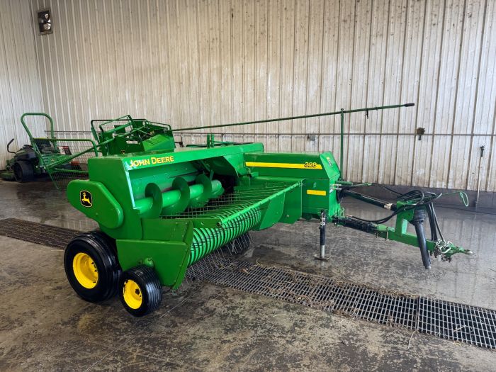 John Deere 328 small square baler