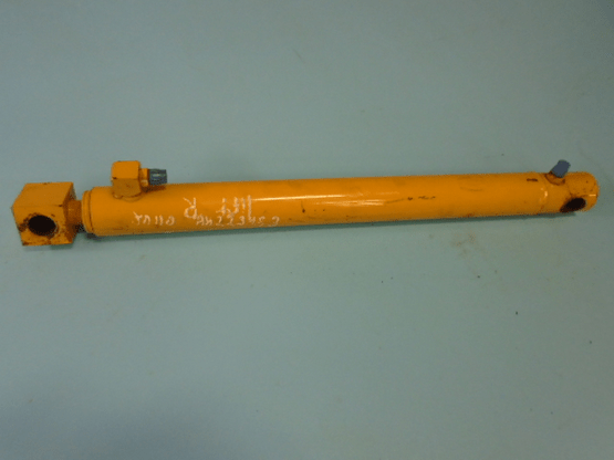 LOADER LIFT CYLINDER
