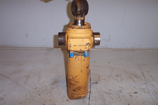 SWING CYLINDER - R.H.