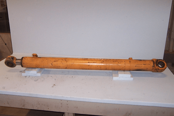 ARM CYLINDER ASSEMBLY