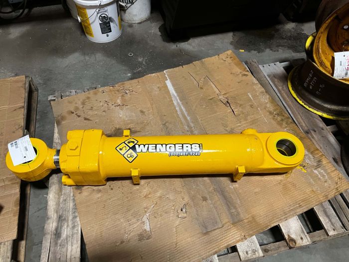 BUCKET TILT CYLINDER *REBUILT*