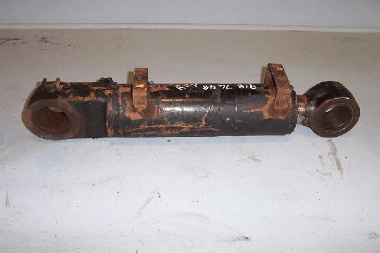 BLADE CYLINDER - R.H.