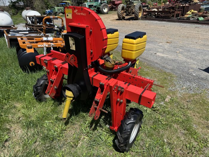 MaterMacc 2 row vacuum planter