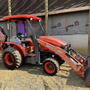 Kubota L47 4wd tractor loader backhoe
