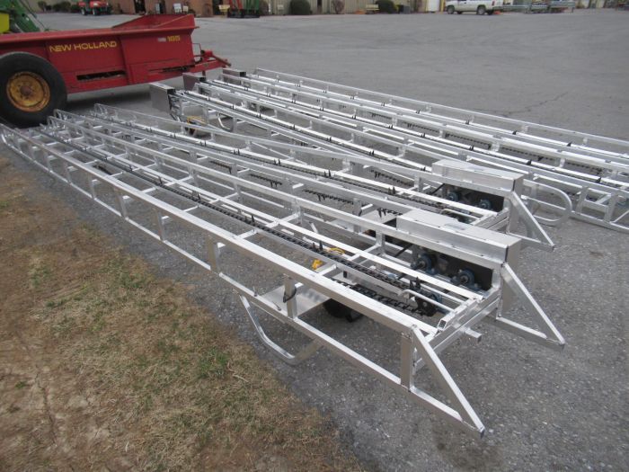 Paragon 24' aluminum bale elevator