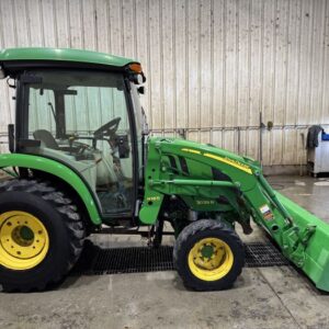 John Deere 3039R 4wd cab loader