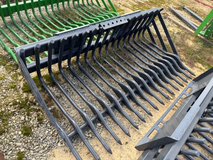 JM 73" heavy duty rock fork bucket